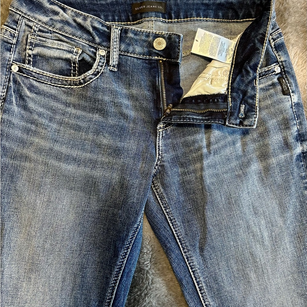 Silver Girlfriend Mid Rise Skinny Jeans, Size 28